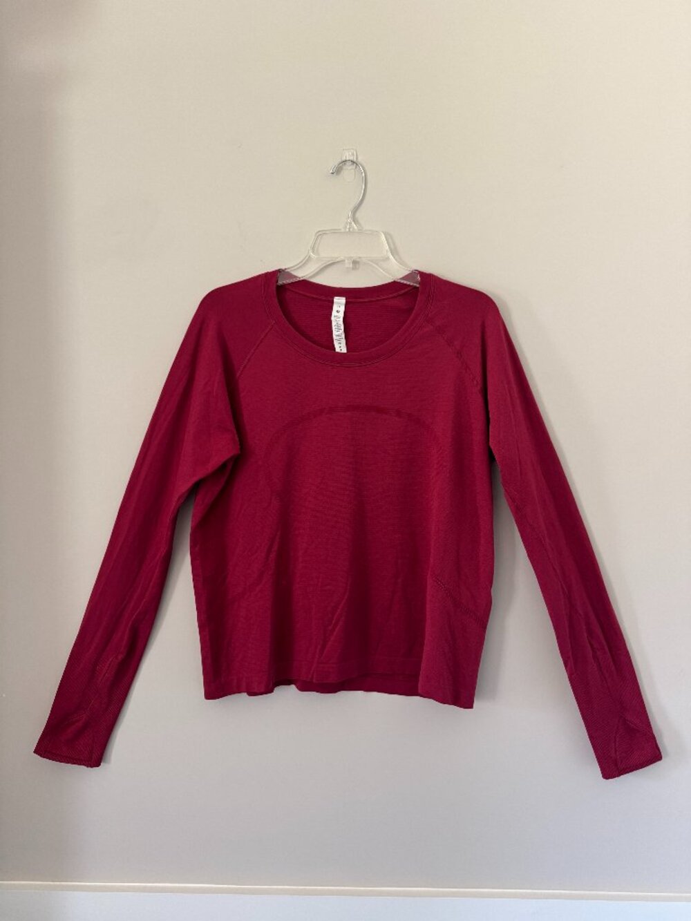 Lululemon Swiftly Tech 2.0 Long Sleeve Base Layer Womens 14 Cranberry Red Croppe